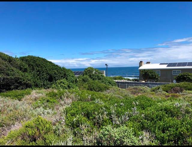 LAND FOR SALE IN PERLEMOENBAAI